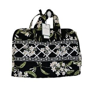 NWT Vera Bradley Jasmine Toiletry Bag Travel Hanging Zip Pouches Folding Floral